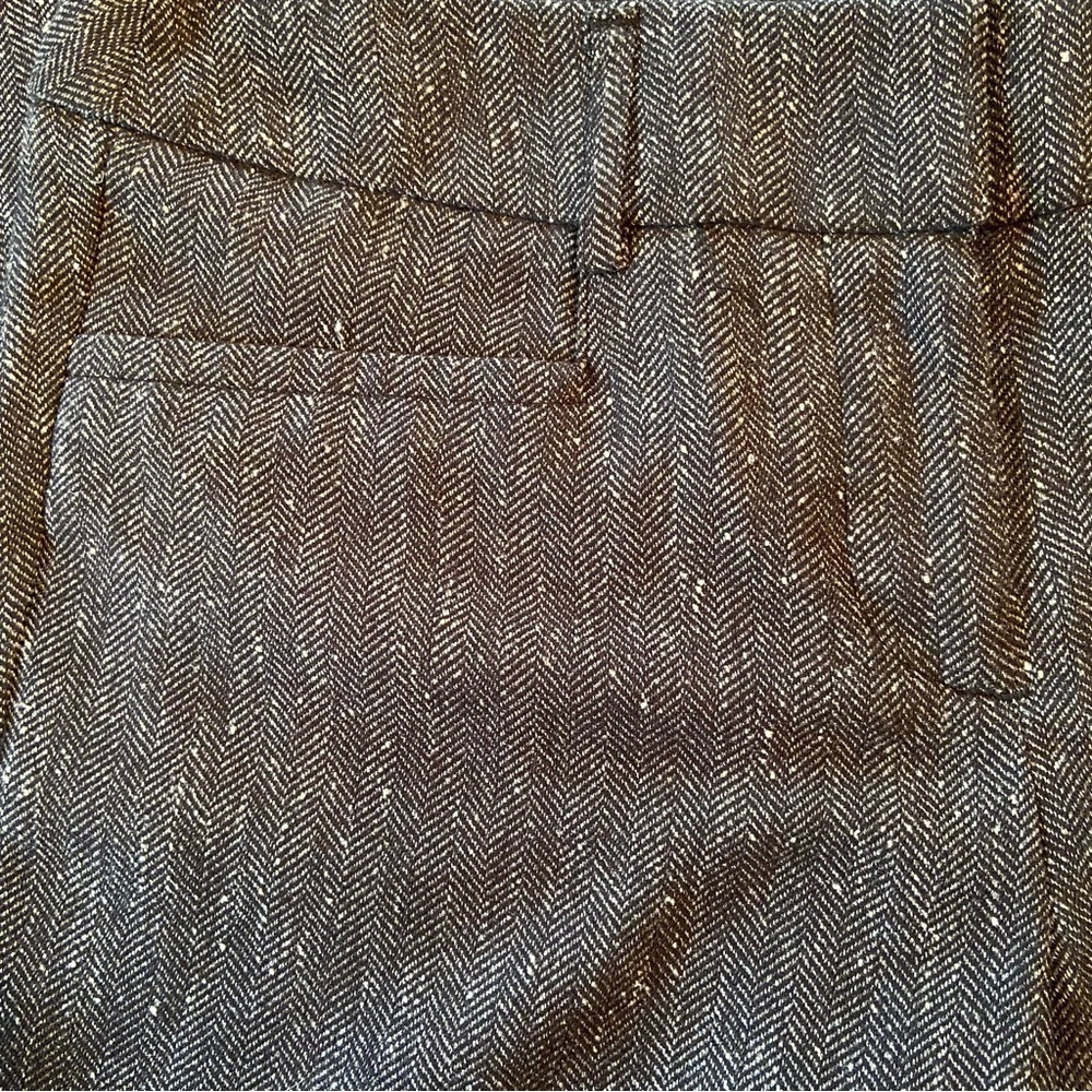 𝅺nwt Apt 9 herringbone slacks in size 4 petite. Originally $48 yours for $23.